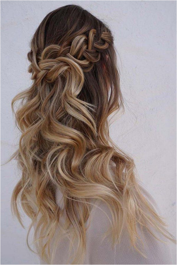 half up half down wedding hairstyles via heidimariegarrett 2