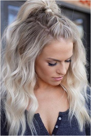 60 Ultra Flirty Blonde Hairstyles You Have To Try Blonde Hairstyles Hair Down Hairstyles