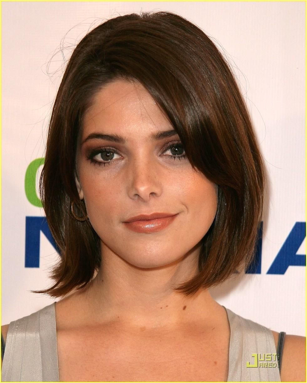 Ashley Greene Lakers Party Short Hair