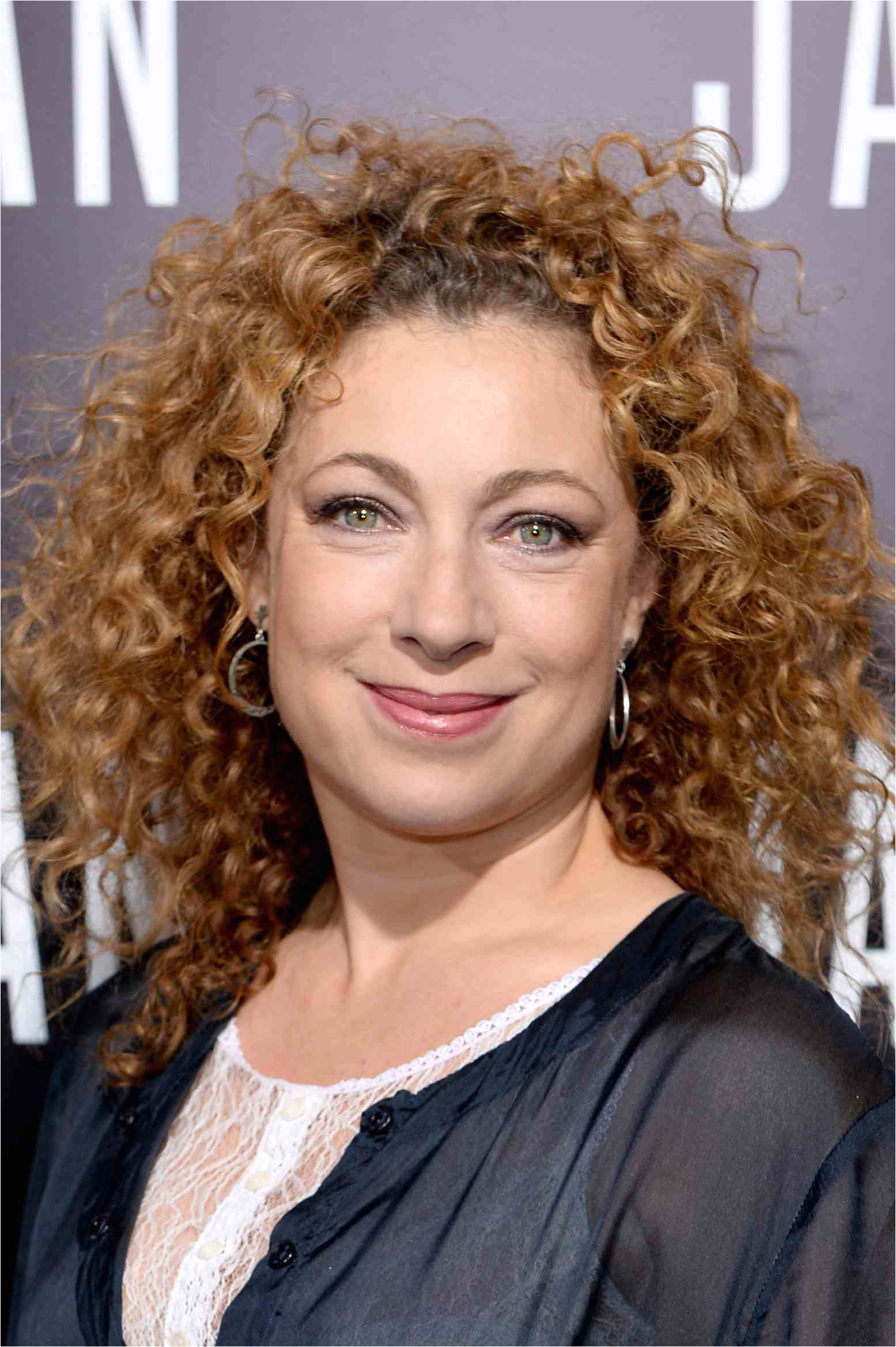 Alex Kingston curly hairstyles 56a0869d3df78cafdaa