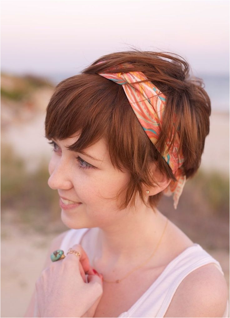 pixie haircut is is cute I need to try using a headband like this