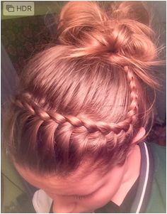 Volleyball hair It s so easy and cute Athletic Hairstyles Basketball Hairstyles Workout