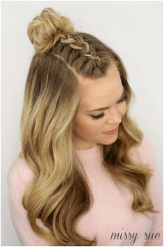 Incredible Braided top knot half updo and tons of other cute hair tutorials that can make your everyday look more fabulous The post Braided top knot half