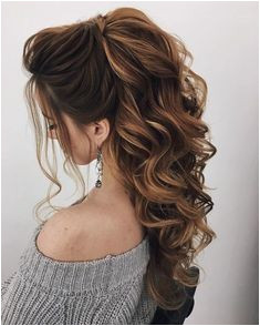 39 Trendy Hair Updos To Stunning This Winter
