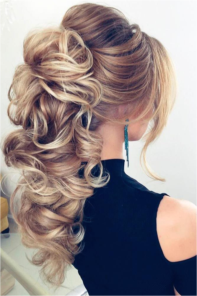There are plenty of formal hairstyles for long hair which is of great luck as prom is approaching and you need to decide on your image
