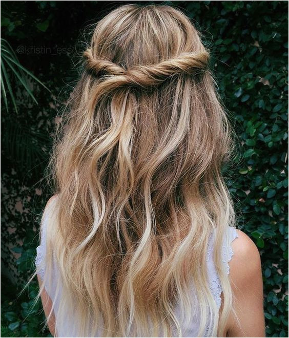 4 Easy and Cute Hairstyles for Fall Half Up Braids Beauty