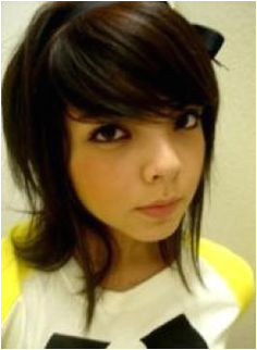 Medium Long Layered Hair Emo Girl Hairstyles pictures This cut suits most hair types except super thick and super fine hair It looks amazing on delicate