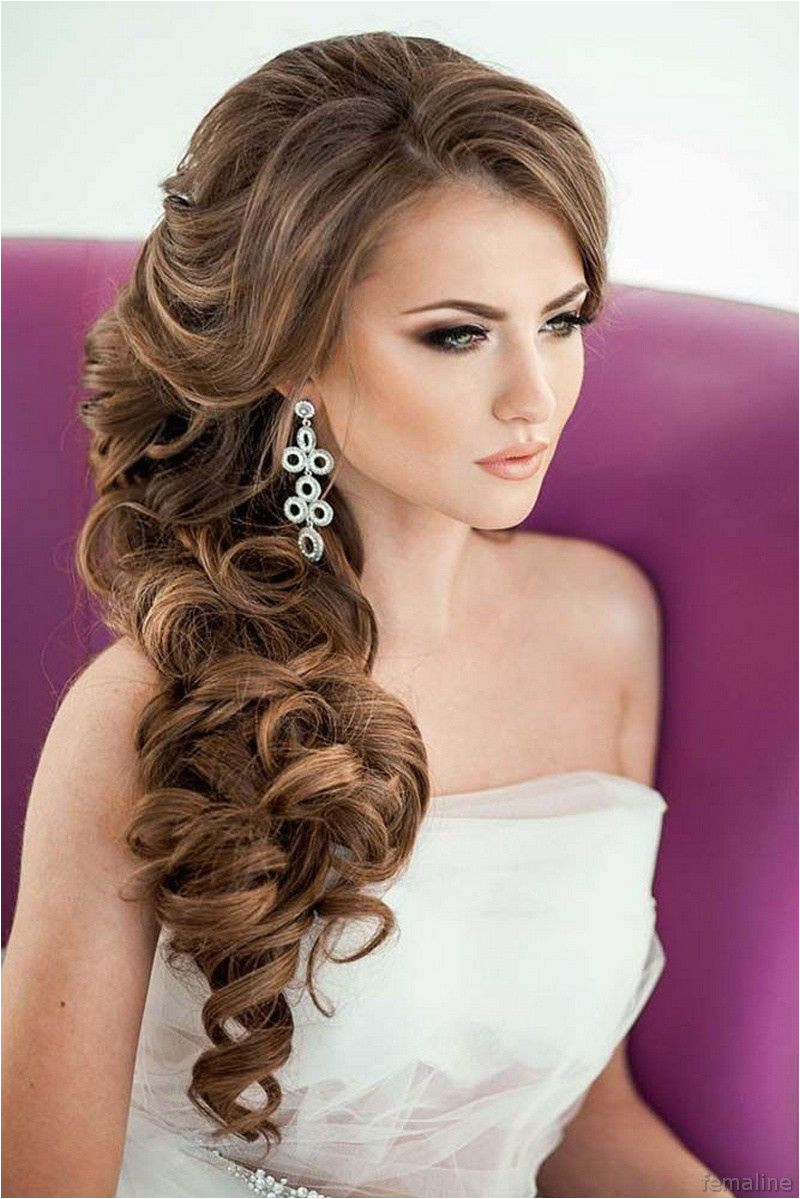 Side curls wedding hairstyle half up do Elegant bridal hairstyles for long hair 119