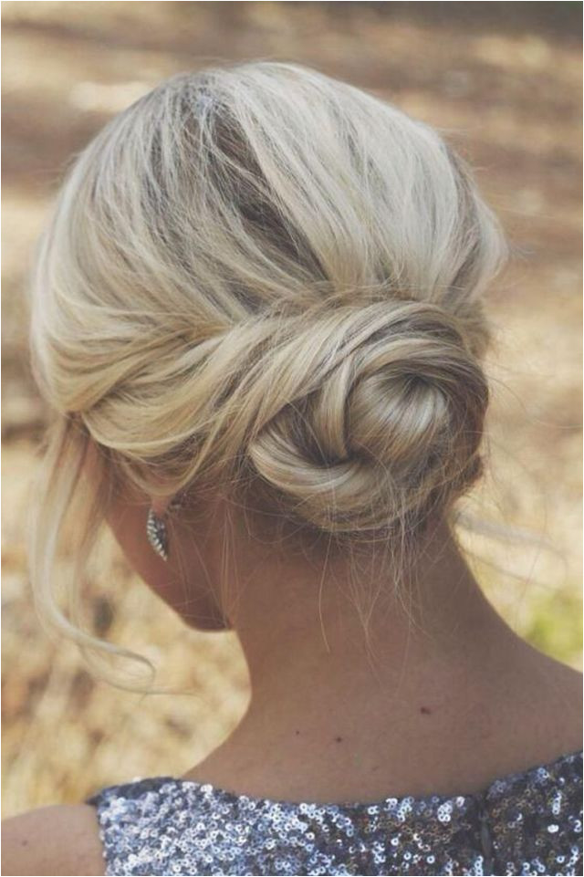 The perfect twist low chignon hair style So elegant Jennifer your wedding hair