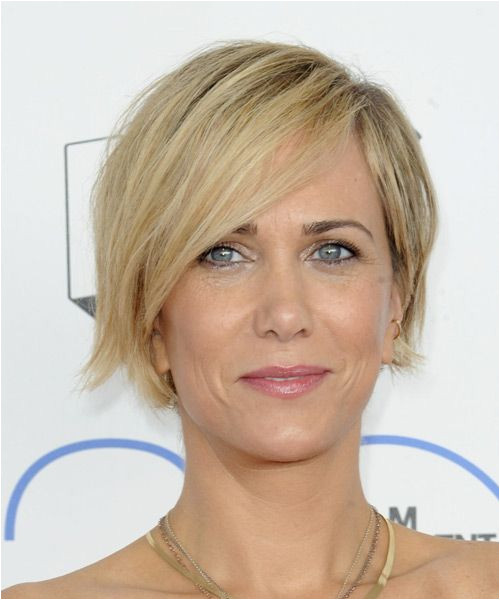 Kristen Wiig Hairstyle Short Straight Casual Medium Blonde