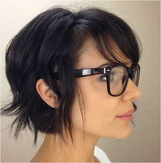 Adorable textured bob on medium to fine textured hair Side swept bang