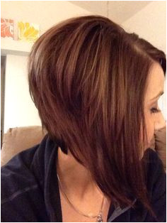 Love the long layers in the front of this graduated bob