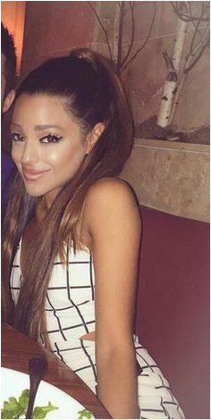 Ariana look alike love Gabi â¤