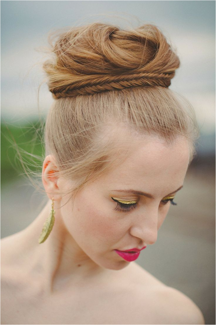 Inspiration to pull off a top knot wedding hairstyle Knot Hairstyles Bun Hairstyle Bridal