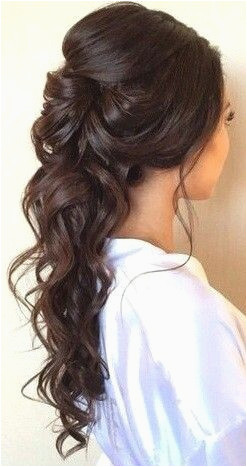 Half Up Half Down Curly Hairstyles Lovely Pin Od Pou¾vate¾a Erika Garza Na Nástenke Peinados