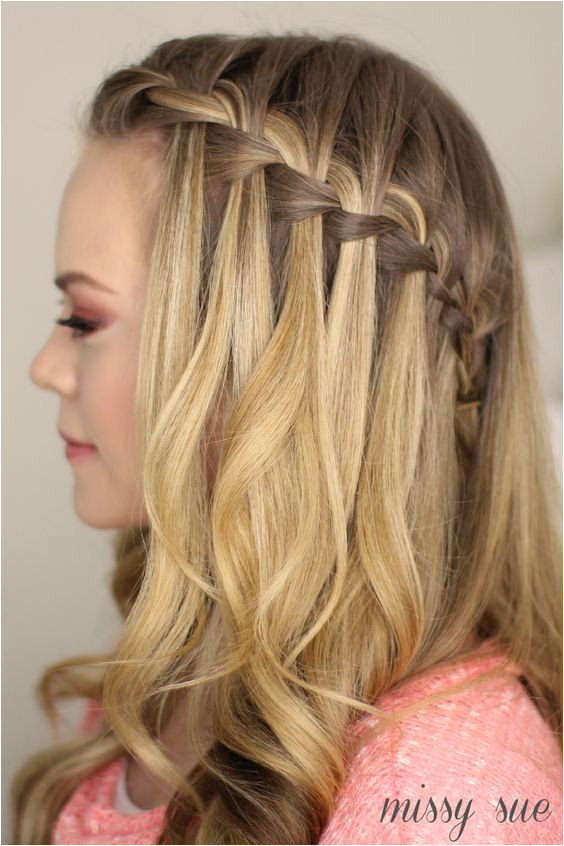 Tutorial Waterfall braid half updo CircleTrest