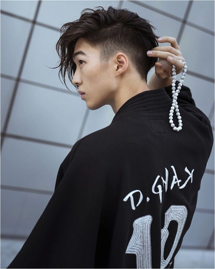 Consulta esta foto de Instagram de park yury • 8 250 Me gusta Korean Man Hairstyle