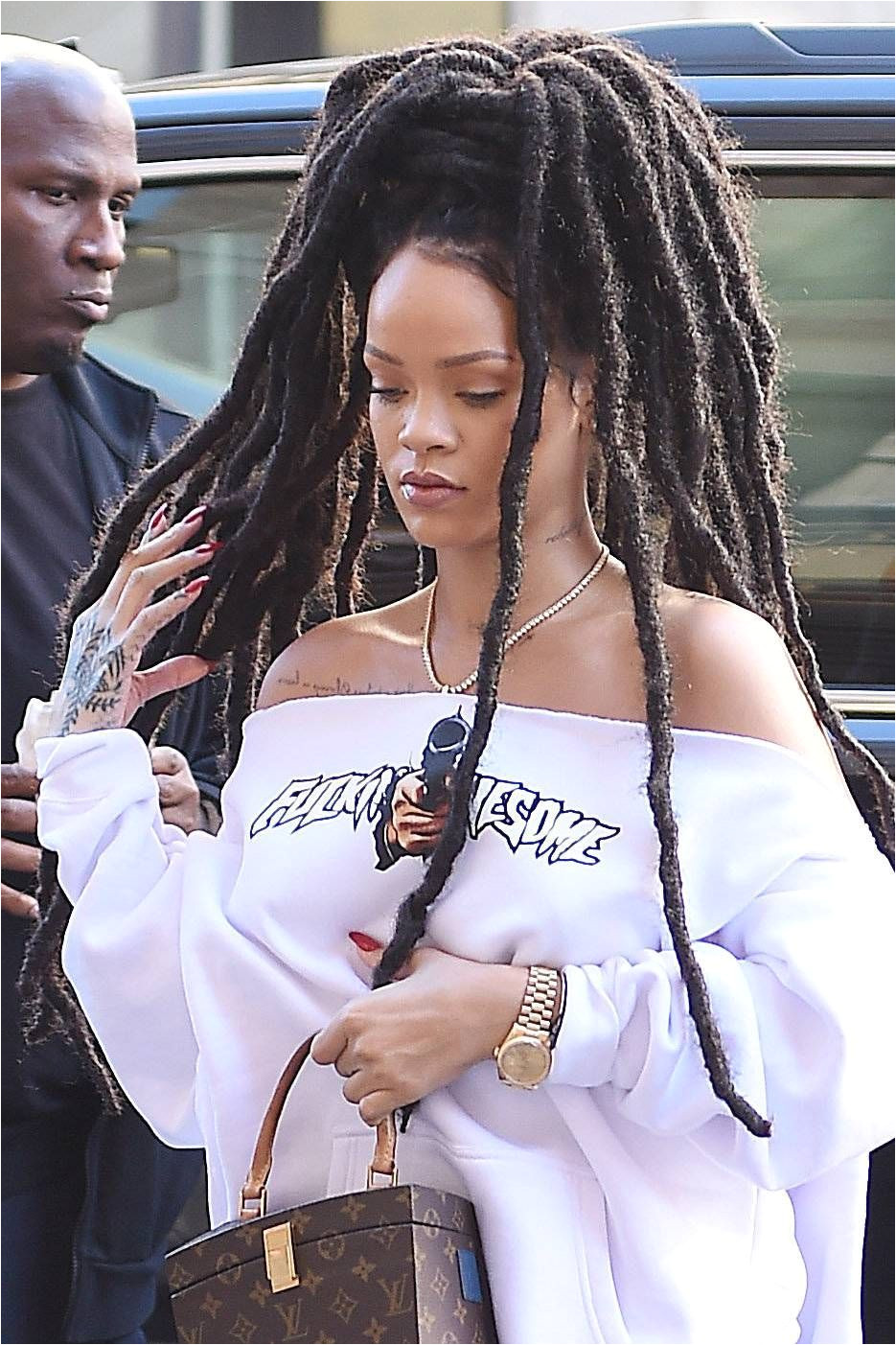 NEW YORK NY OCTOBER 06 Rihanna is seen on October 6 2016 in New York City by NCP Star Max GC BraidedHairstyleForBlackWomen