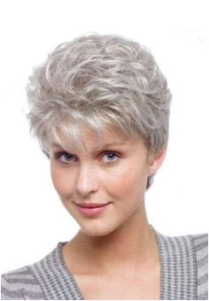 For the older la s we have great 14 Short Hairstyles For Gray Hair young girls can dye their hair grey They can check these short haircuts too