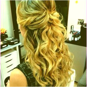 Bridesmaid Hairstyles Half Updos formal Hairstyles Half Up Half Down Curly Beautiful Wedding