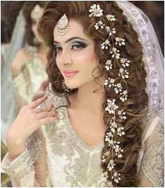 Different Indian Hairstyles for Girls Beautiful Indian Wedding Sample Indian Wedding Hairstyles Unique Engagement Different