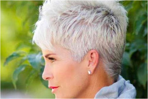 32 Flattering Short Haircuts for Older Women