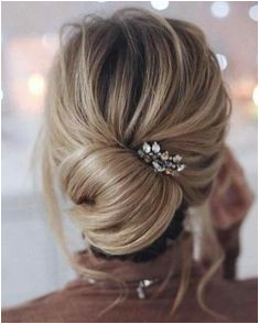 Create simple updo with Rahua Voluminous Dry Shampoo Wedding Bun Hairstyles Wedding Hair Chignon