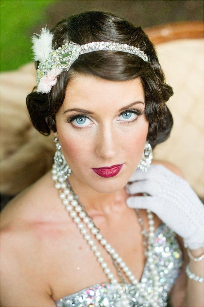 It is true that 1920s and the Great Gatsby themed weddings never lose popularity This magical era has the most romantic style still used for dresses