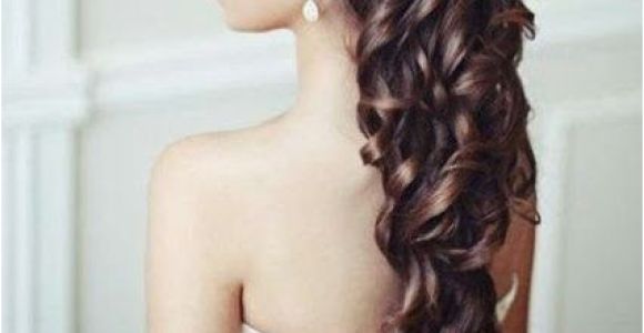 5 Curly Wedding Hairstyles I Think My Hair Would Be Long Enough for This by September if I Don