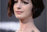 Anne Hathaway Bob Haircut Anne Hathaway Short Pixie