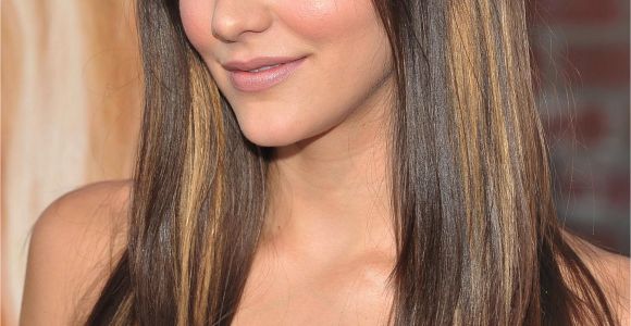 Best Hairstyles for Round Face Long Hair 35 Flattering Hairstyles for Round Faces