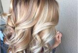 Blonde Hairstyles Colors Highlights Hair Colors Highlights Luxury Chai Latte Hair Stylowa Koloryzacja