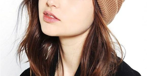 Cute Hairstyles for Beanies 7 Hairstyles that Look Great with Beanies