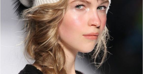 Cute Hairstyles with Hats Cute Cozy Hat Hairstyles to Try This Fall