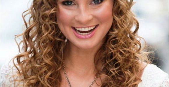 Easy Curled Hairstyles 60 Curly Hairstyles to Look Youthful yet Flattering