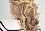 Easy Homecoming Hairstyles Half Up Curly 31 Half Up Half Down Prom Hairstyles Stayglam Hairstyles