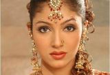 Hairstyle for Women In Indian Wedding Indian Wedding Hairstyles and Bridal Makeup