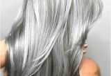 Hairstyles to Cover Up Grey Hair 25 Silber Haarfarbe Sieht Absolut Herrlich Aus