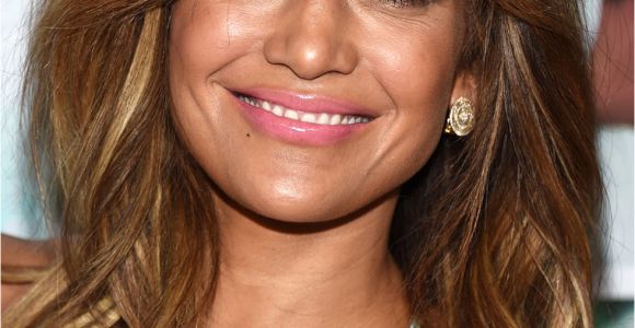 Jlo Bangs Hairstyle the Best New Ways to Wear Bangs Makeup Looks Pinterest