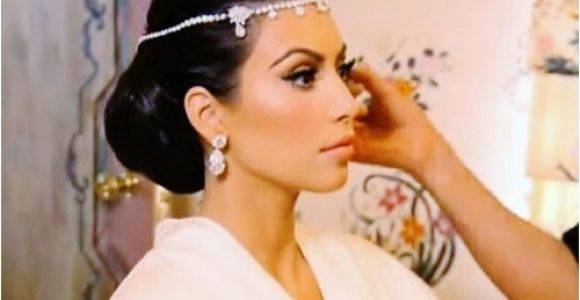 Kim Kardashian Wedding Hairstyle Estilo Moda Wedding Blog Bespoke Bridal Fashion for the