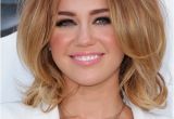 Miley Cyrus Haircut Bob Bob Hairstyles Rosamund Pike Page 25