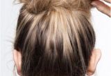 Pinterest Hairstyles Messy Buns In 15 Sekunden Zur Trendfrisur Diese Messy Bun Anleitung ist Super