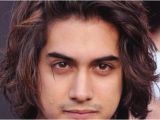 Semi Long Hairstyles for Men Semi Curly Hairstyles for Men