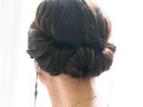 Simple 2 Minute Hairstyles You Only Need 2 Minutes to This Romantic Hairdo Done