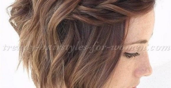 Wavy A Line Hairstyles Short Wavy Hairstyles for Women Wavy A Line Bob Hairstyle with