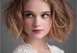 Wedding Hairstyles for Medium Hair 2018 2018 Wedding Hairstyles and Make Up Guide for Short Hair